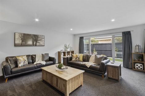 Photo of property in 130 Rothesay Road, Parklands, Christchurch, 8083