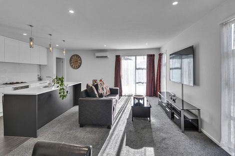 Photo of property in 10 Bofors Close, Wigram, Christchurch, 8042