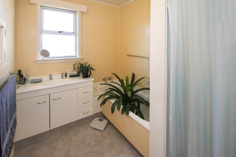 Photo of property in 19 Lismore Street, Oamaru North, Oamaru, 9400