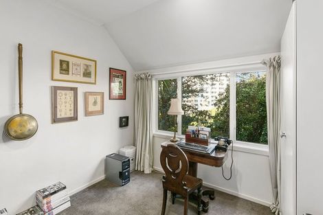 Photo of property in 55c Bolton Street, Kelburn, Wellington, 6012