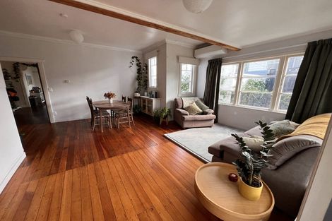 Photo of property in 13 Kent Road, Regent, Whangarei, 0112