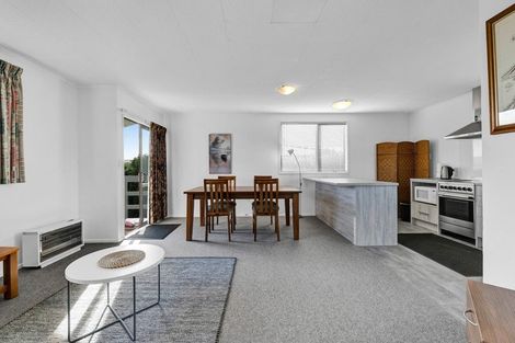 Photo of property in 18 Pohutukawa Drive, Opunake, 4616