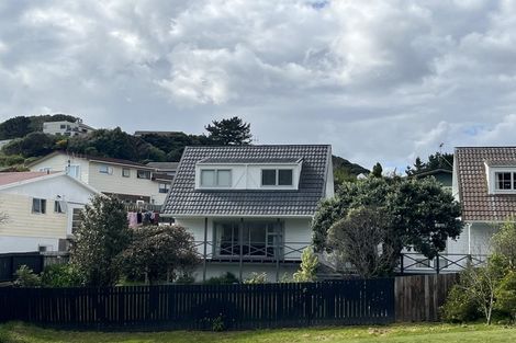 Photo of property in 1/8 Azimuth Place, Whitby, Porirua, 5024