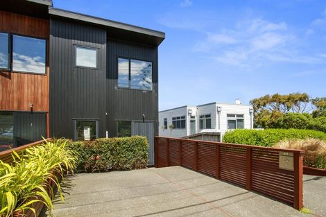 Photo of property in 1/50 Mandalay Terrace, Khandallah, Wellington, 6035