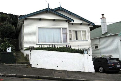 Photo of property in 70 Duncan Terrace, Kilbirnie, Wellington, 6022