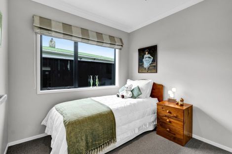 Photo of property in 1/276 Mangorei Road, Merrilands, New Plymouth, 4312