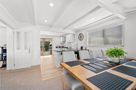 Photo of property in 9b Centreway Road, Orewa, 0931