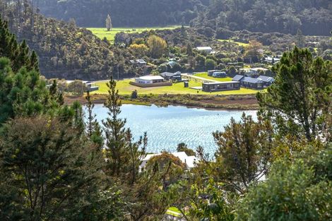 Photo of property in 8 Ridge Road, Tairua, 3508