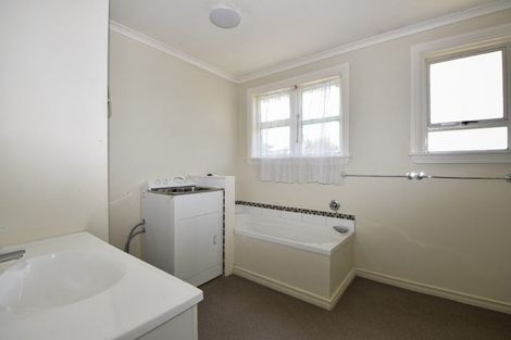 Photo of property in 37 Lincoln Road, Carterton, 5713