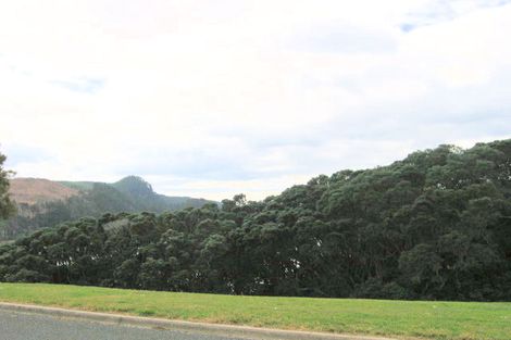 Photo of property in 335 Onemana Drive, Onemana, Whangamata, 3691