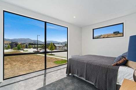 Photo of property in 2 Lauder Street, Lake Hayes, Queenstown, 9304