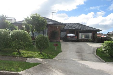 Photo of property in 23 Saralee Drive, Manurewa, Auckland, 2105