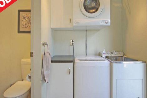 Photo of property in 2/131 Queens Drive, Lyall Bay, Wellington, 6022