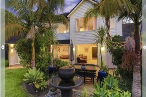 Photo of property in 2 Oscar Road, Greenhithe, Auckland, 0632