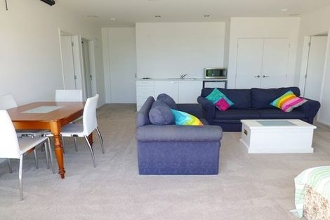 Photo of property in 10 Claude Road, Stanmore Bay, Whangaparaoa, 0932