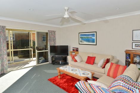Photo of property in 32 Markson Avenue, Onerahi, Whangarei, 0110