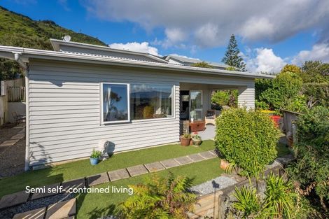 Photo of property in 103 Winara Avenue, Waikanae, 5036
