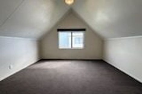 Photo of property in 30 Ngata Street, Palmerston North, 4410