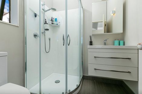 Photo of property in 6 Lingham Crescent, Torbay, Auckland, 0630