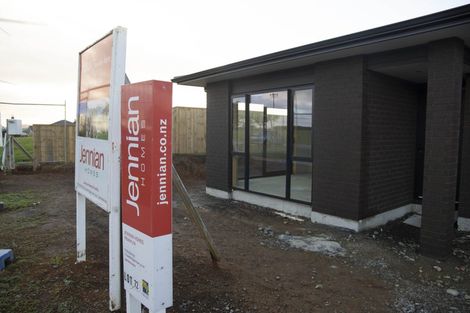 Photo of property in 12 Booker Drive, Tuakau, 2121