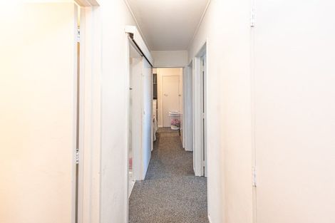 Photo of property in 27 Cross Street, Castlecliff, Whanganui, 4501