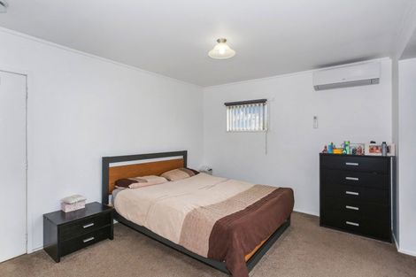 Photo of property in 32 Barnhill Crescent, Pahurehure, Papakura, 2113