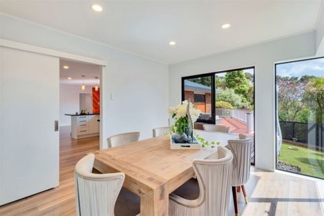 Photo of property in 14 Rhinevale Close, Henderson, Auckland, 0612