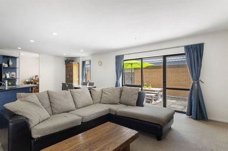 Photo of property in 620/12 Northcross Drive, Oteha, Auckland, 0632