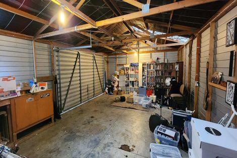 Photo of property in 2a Montrose Place, Takaro, Palmerston North, 4412