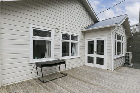 Photo of property in 68 Rintoul Street, Newtown, Wellington, 6021