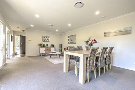 Photo of property in 25 Piwakawaka Court, Rototuna North, Hamilton, 3210