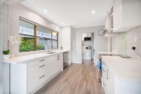 Photo of property in 39 Gledstane Road, Stanmore Bay, Whangaparaoa, 0932