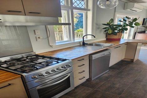 Photo of property in 144 Rakau Road, Hataitai, Wellington, 6021