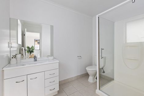 Photo of property in 3 Durbin Court, Greenhithe, Auckland, 0632