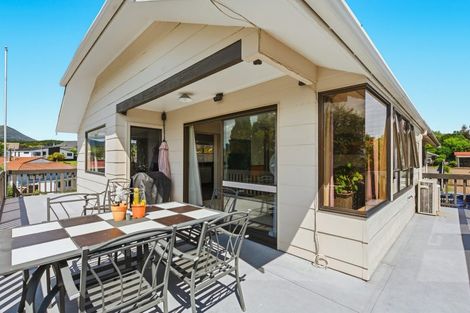 Photo of property in 2 Kempton Place, Richmond Heights, Taupo, 3330