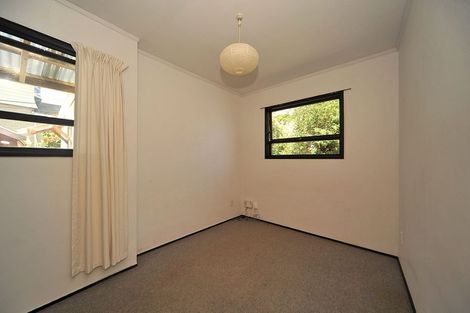 Photo of property in 53 Hawker Street, Mount Victoria, Wellington, 6011
