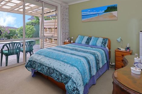 Photo of property in 7 Natasha Lane, Henderson, Auckland, 0612