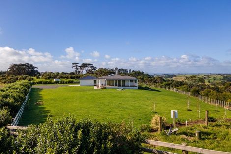 Photo of property in 197 Awhitu Central Road, Awhitu, Waiuku, 2684