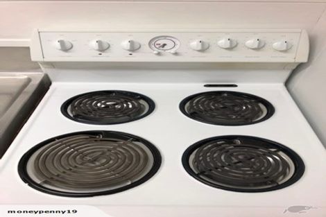 Photo of property in 12b Woodleigh Street, Frankleigh Park, New Plymouth, 4310