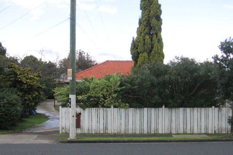 Photo of property in 100 Puhinui Road, Papatoetoe, Auckland, 2104