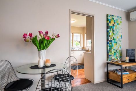 Photo of property in 6/43 Shakespeare Road, Milford, Auckland, 0620