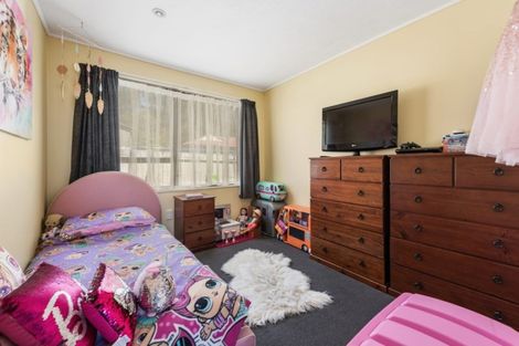 Photo of property in 13 Fenchurch Grove, Stokes Valley, Lower Hutt, 5019
