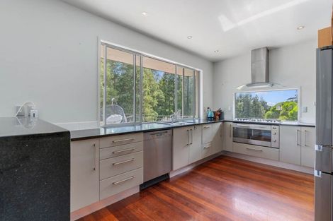 Photo of property in 9 Kahikatea Close, Campbells Bay, Auckland, 0630