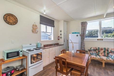 Photo of property in 10 Mahuri Street, Himatangi Beach, Foxton, 4891