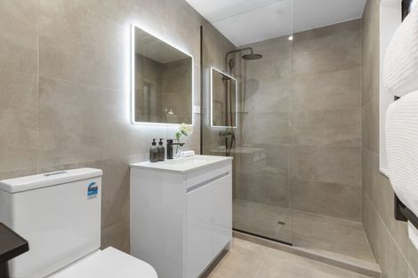 Photo of property in 19a Arosa Place, Forrest Hill, Auckland, 0620