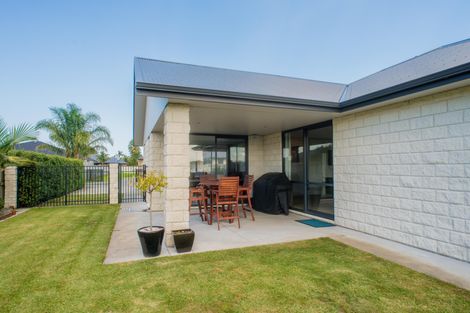 Photo of property in 42 Sterling Park, Lytton West, Gisborne, 4010