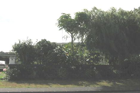 Photo of property in 38 Sunnynook Road, Sunnynook, Auckland, 0620