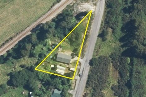 Photo of property in 33 Golf Links Road, Kaiata, Greymouth, 7805