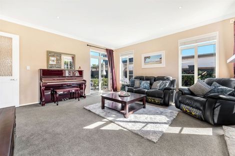Photo of property in 24 The Mews, Shamrock Park, Auckland, 2016
