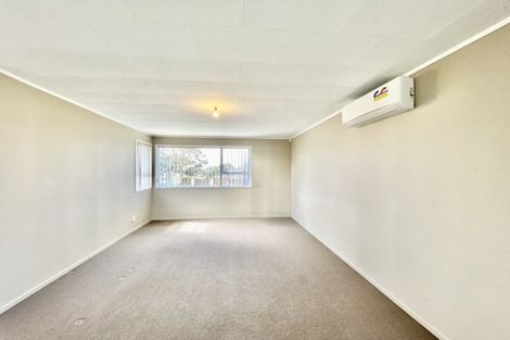 Photo of property in 37 Alabaster Drive, Papatoetoe, Auckland, 2025